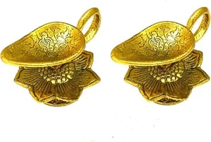 Set of 2 Diya Deepak Pooja Flower Item Brass Oil Lamp for Indian Golden  - Picture 1 of 5