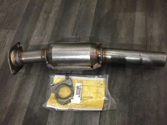 LEXUS HYBRID RX400H RX300 2004-2010 CATALYTIC CONVERTER SUPPLY AND FIT £350 - Image 1 of 4