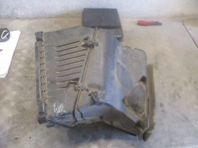 Carcasa filtro aire Pontiac Grand Prix 99 00 01 02 03 Foto 1 de 4