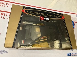 Vintage GOLD Collection ( LAMBORGHiNI COUNTACH 5000) BURAGO 1/18 die cast - 1988 - Picture 1 of 11