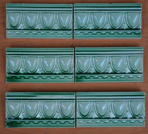 ALFRED MEAKIN -  ANTIQUE ART NOUVEAU MAJOLICA BORDER TILE C1900 (GREEN-BLUE) Cover