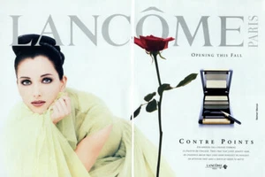 Lancome Cristina Reali 1996 maquillaje sombra de ojos 2 páginas anuncio de revista - Imagen 1 de 1