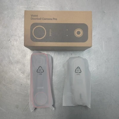 New Vivint Doorbell Camera Pro VS-DBC350-WHT (z5229) - Image 1 of 4