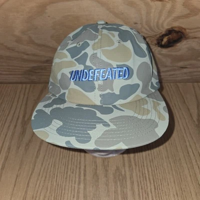 Sombrero invicto para hombre verde camuflaje ajustable gorra con tirantes nuevo sin etiquetas  Foto 1 de 4
