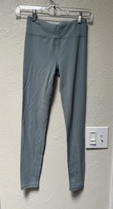 Athleta Mädchen Gr. L/12 grün hoch geschnitten Chit Chat Leggings Seitentaschen Fehler - Bild 1 von 9