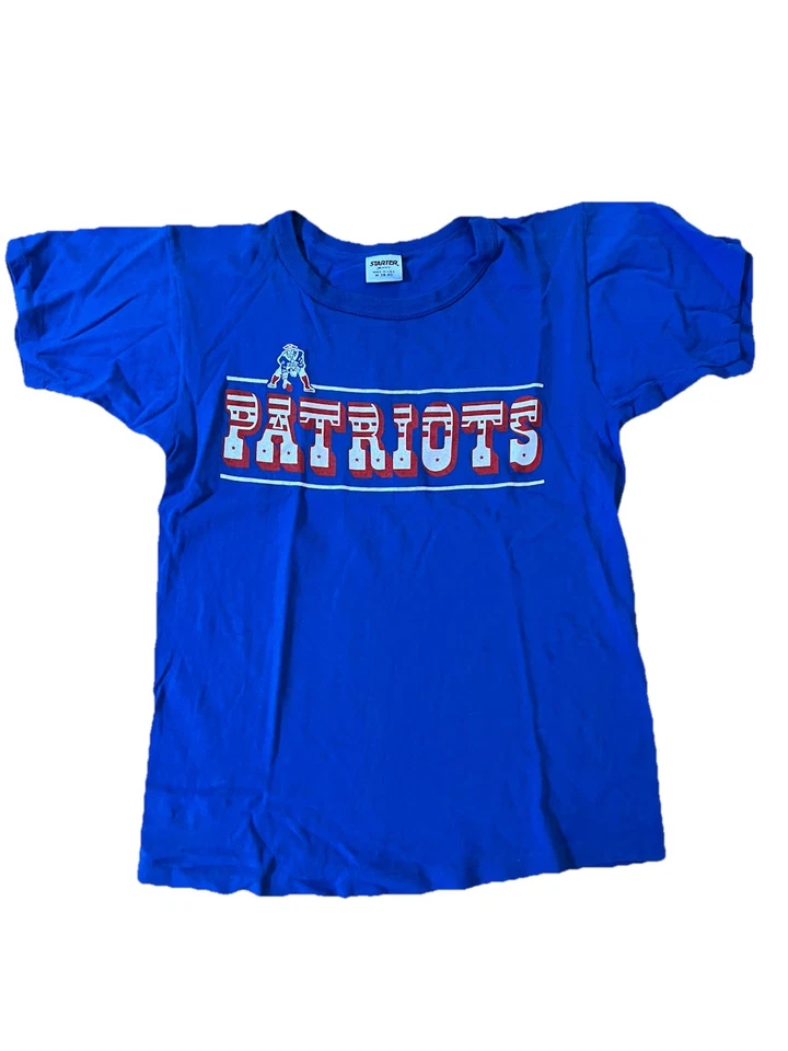 Camiseta Starter New England Patriots en azul con gráficos rojos y blancos Foto 1 de 4
