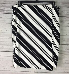 Chico’s Women Black White Ponte Knit Pull On Wrap Style Skirt Size 2.5 L/14 NWT