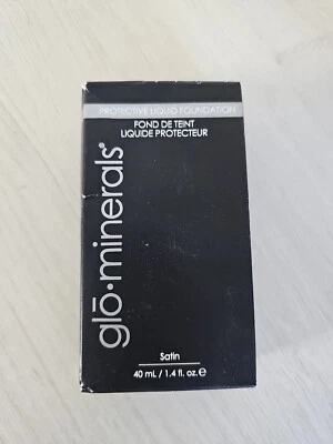 Glo Minerals Protective NATURAL Liquid Foundation Satin 1.4 oz 40 ML - Image 1 of 4