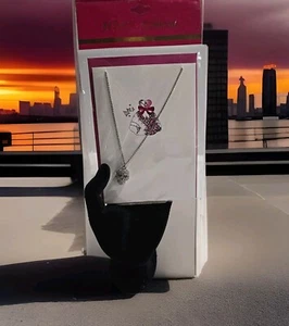 Betsey Johnson Holiday Gift Collection Rose Tone Skull Pendant On A Card - Picture 1 of 4
