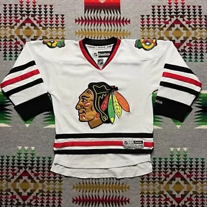 Reebok Chicago Blackhawks Youth Hockey Jersey White Size Small/Medium NHL A9 - Picture 1 of 15