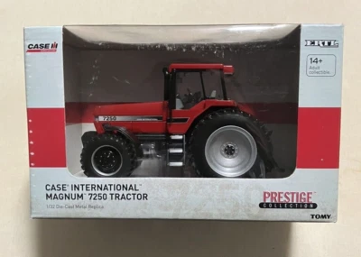 Ertl 1/32 Case IH Magnum 7250 Tractor Prestige Collection - Image 1 of 4