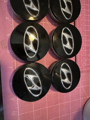 Tapa central OEM para Hyundai Accent Azera Elantra Genesis 52960-3K210 '05-'13  Foto 1 de 4