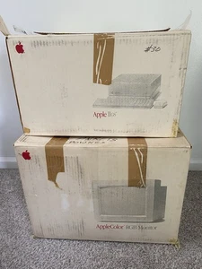 Vtg Apple IIGS OEM Computer Keyboard Box And RGB Monitor Box Intl Market Germany - Afbeelding 1 van 15