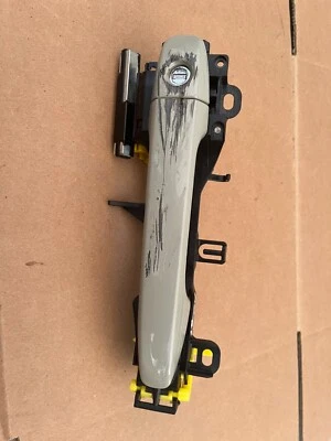 SUBARU XV CROSSTREK 2013-2015 2,0 L delantero izquierdo conductor exterior manija de puerta OEM Foto 1 de 4