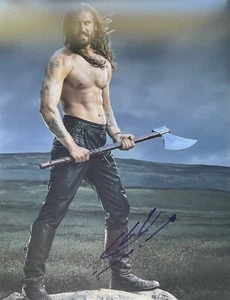 Vikings CLIVE STANDEN FIRMATO 11x14 foto - Foto 1 di 1