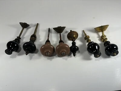 Старинный викторианский выдвижной ящик Eastlake с каплевидной ручкой из дерева и латуни - Изображение 1 из 4