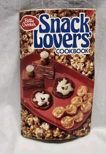 Betty Crockers Snack Lovers Cookbook 1986 - Picture 1 of 5