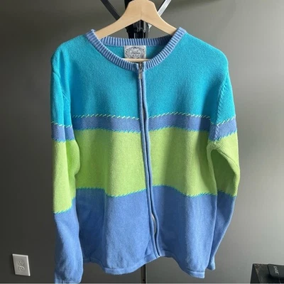 Cárdigan Suéter Stitches in Time Azul y Verde con Detalle de Puntada Talla Grande Foto 1 de 4