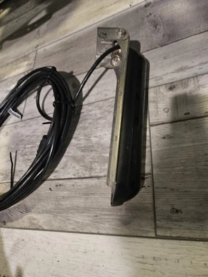 Активный преобразователь изображения 3-в-1 с CHIRP, SideScan, DownScan сонар, 000-14... - Изображение 1 из 4