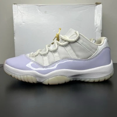 Talla 9.5W/8M - Air Jordan 11 Retro Bajo Violeta Puro Foto 1 de 4