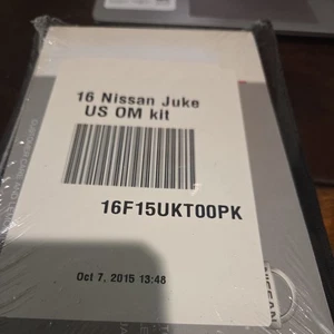 2016 Nissan Juke Owners Manual Kit with case OEM Unopened - Imagen 1 de 2
