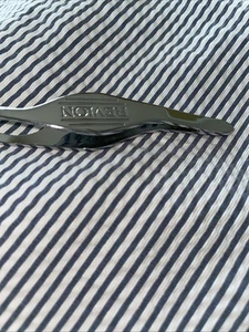 Vintage Tweezers Revlon Sure Grip USA - Picture 1 of 3