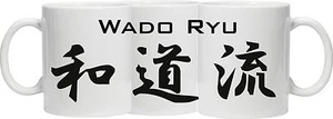 TAZA WADO RYU - Wado Ryu en Kanji Japonés (personajes) IMPRESA ALREDEDOR DE LA TAZA - Imagen 1 de 1