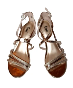 Fioni Women's Gracie Champagne Metallic Gold Low Wedge Open-Toe Sandal 8M-12M - Picture 1 of 8
