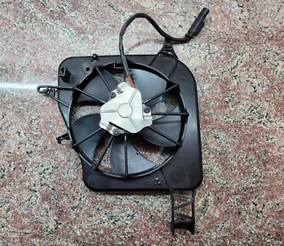 Ventilador de refrigeración del radiador OEM 17408541622 BMW S1000RR XR HP4 2010-2020 Foto 1 de 4