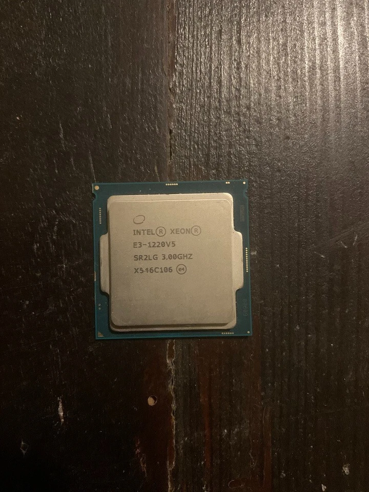 CPU PROCESSORE INTEL XEON E3-1220V5 3,50 GHz 8 MB SR2LG SOCKET LGA 1150 OFFERTA - Immagine 1 di 1