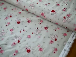 75 cm MODA Patchworkstoff Sugarberry Blumen geblümt beige-rot Baumwollstoff Deko - Bild 1 von 5