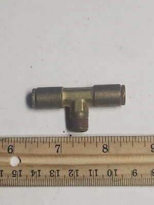 Brass Push To Connect Branch Tee 1/4" OD X 1/8" mnpt  3 Pack - Image 1 of 4