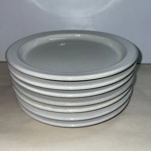 7 Hoganas Keramik Stoneware Sweden Salad/Dessert 7.5 inches Speckled Off White - Picture 1 of 11