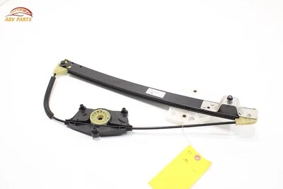 2015 - 2018 AUDI Q3 REAR RIGHT PASSENGER SIDE DOOR WINDOW REGULATOR OEM - Imagem 1 de 4