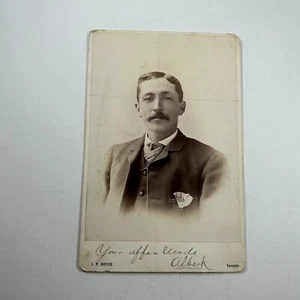 Tarjeta de gabinete bigote bolsillo retrato cuadrado tío Albert Toronto - Imagen 1 de 9