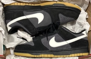 Nuevo en caja Nike Dunk Low Retro SE HQ1931 001 Negro Gris Goma Talla Hombre’s 7.5 / Mujer’s 9 - Imagen 1 de 15