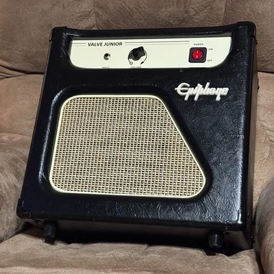 VENTA DE NAVIDAD | Combo de guitarra amplificador de tubo Epiphone Valve Junior 1X8, 4 ohmios | Clase-A Foto 1 de 4