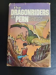 The Dragonriders of Pern Anne McCaffrey 1978 Hardcover - Imagen 1 de 6