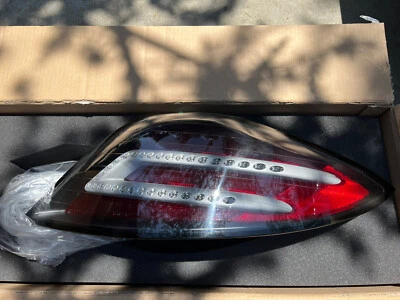 2006 Mercedes SLR Mclaren Right Side Passenger Tail Light Lamp 1998200864 - Image 1 of 4