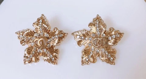 Chanel Vintage Parts Button Gold Stone 2 pieces Set free shipping Cover
