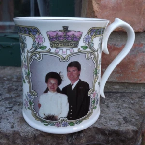 1992 Princess Anne weds Tim Laurence in Scotland Aynsley China Mug - Picture 1 of 6