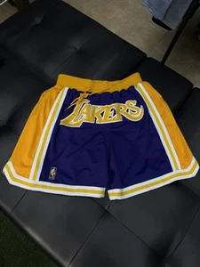 Auténticos Pantalones Cortos Just Don x Mitchell & Ness NBA Los Angeles Lakers - 2XL - Imagen 1 de 13