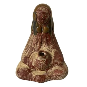 Mexikanische Keramik Frau mit Topf Figur mit Metallakzenten - Bild 1 von 8