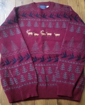 Vintage Mens L Pendleton Deer Embroidered Sweater Virgin Wool Christmas Reindeer - Image 1 of 4