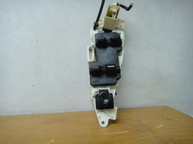 Interruptor de puerta delantero PLYMOUTH BREEZE 00 ventana Foto 1 de 2