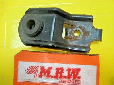 RADIATOR BRACKET TOP UPPER MOUNT BUSHING RUBBER for 03 04 05 06 07 08 FORESTER - Image 1 of 3