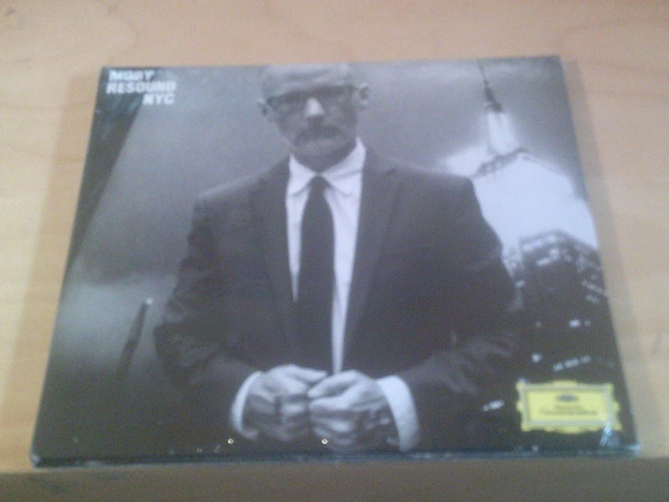 Moby - Resound NYC    CD   NEU  (2023) - Bild 1 von 1