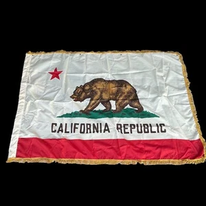 Vintage California Republic Bear Flag – Dura-Lite Nylon – 4’ x 6’ – Made in USA - Picture 1 of 11
