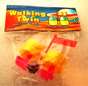 Vtg Plastic Space Robot Ramp Space Walker Dime Store Prize New NOS Header 1980s - Picture 1 of 4