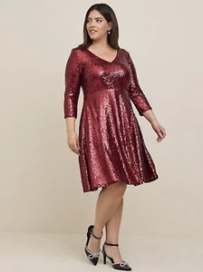 BNWT Torrid Size 1 (14-16) Mini Sequins Skater Dress - Picture 1 of 3